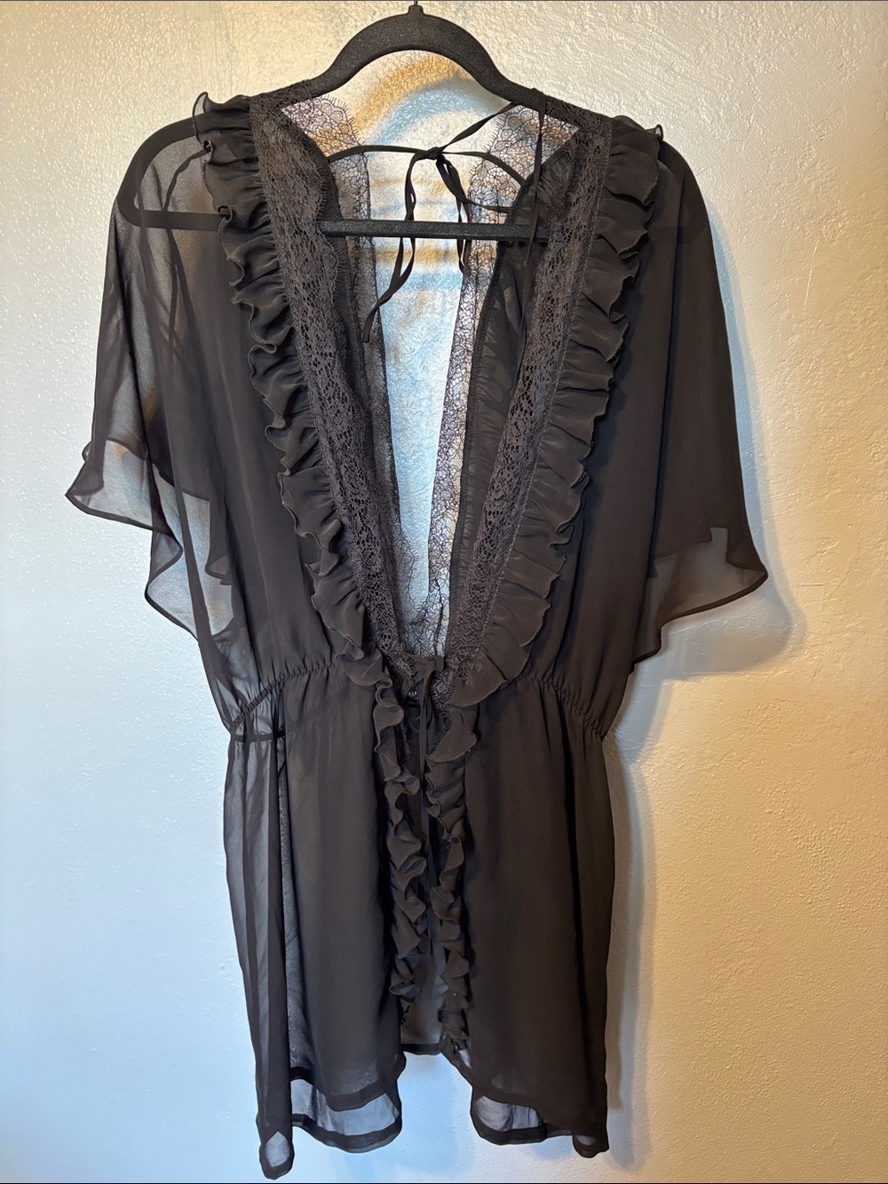 Victoria’s Secret Sheer Black Ruffle Lace Robe Medium/Large Lace Tie Back